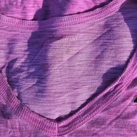 Lane Bryant Bright V-neck Tee with Pineapple & Star Applique Size 18/20 - Picture 3 of 3